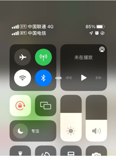 望都苹果手机维修分享iPhone双卡信号解决办法 